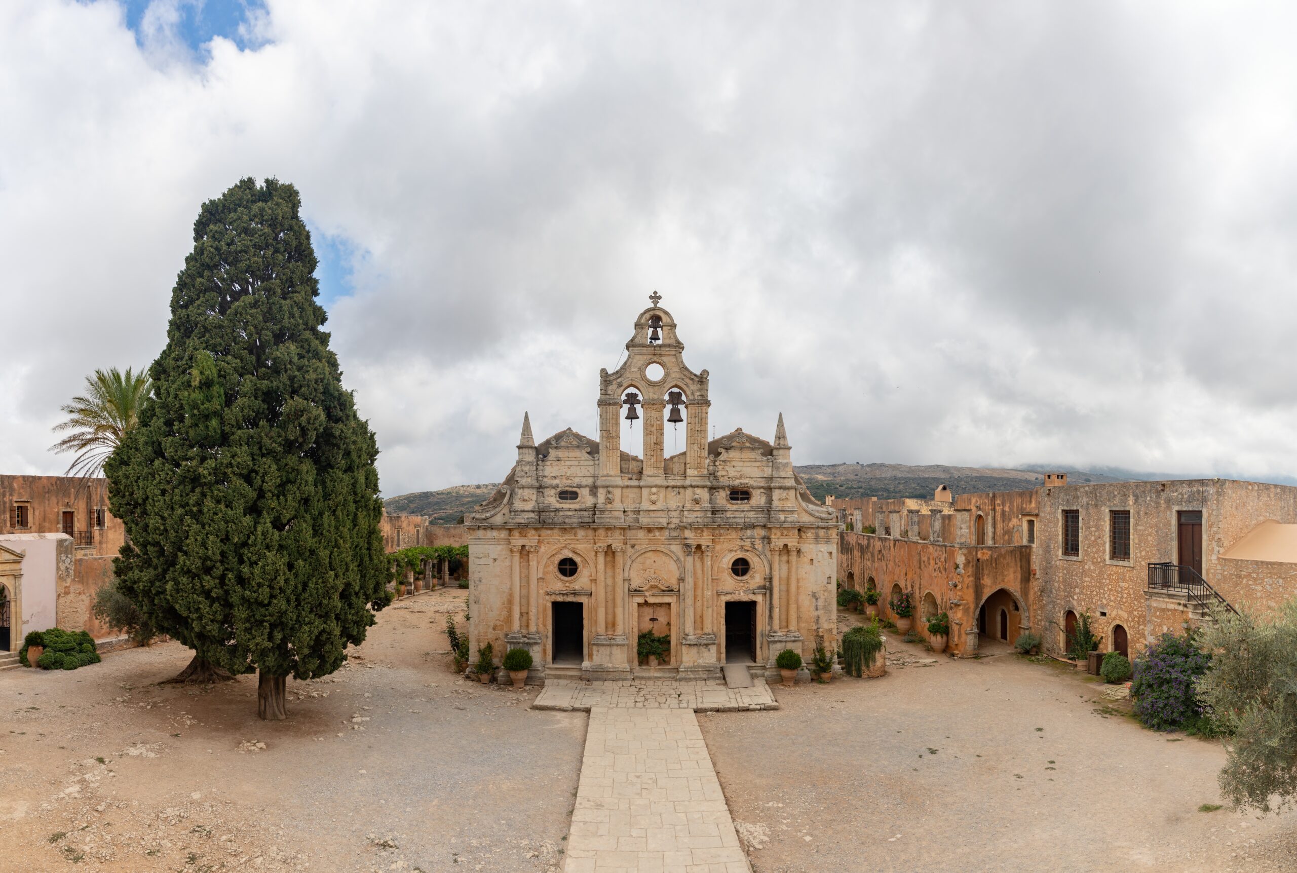 arkadi klooster gebouw. Een Week in Rethymnon: De Ultieme Reisgids voor Kreta