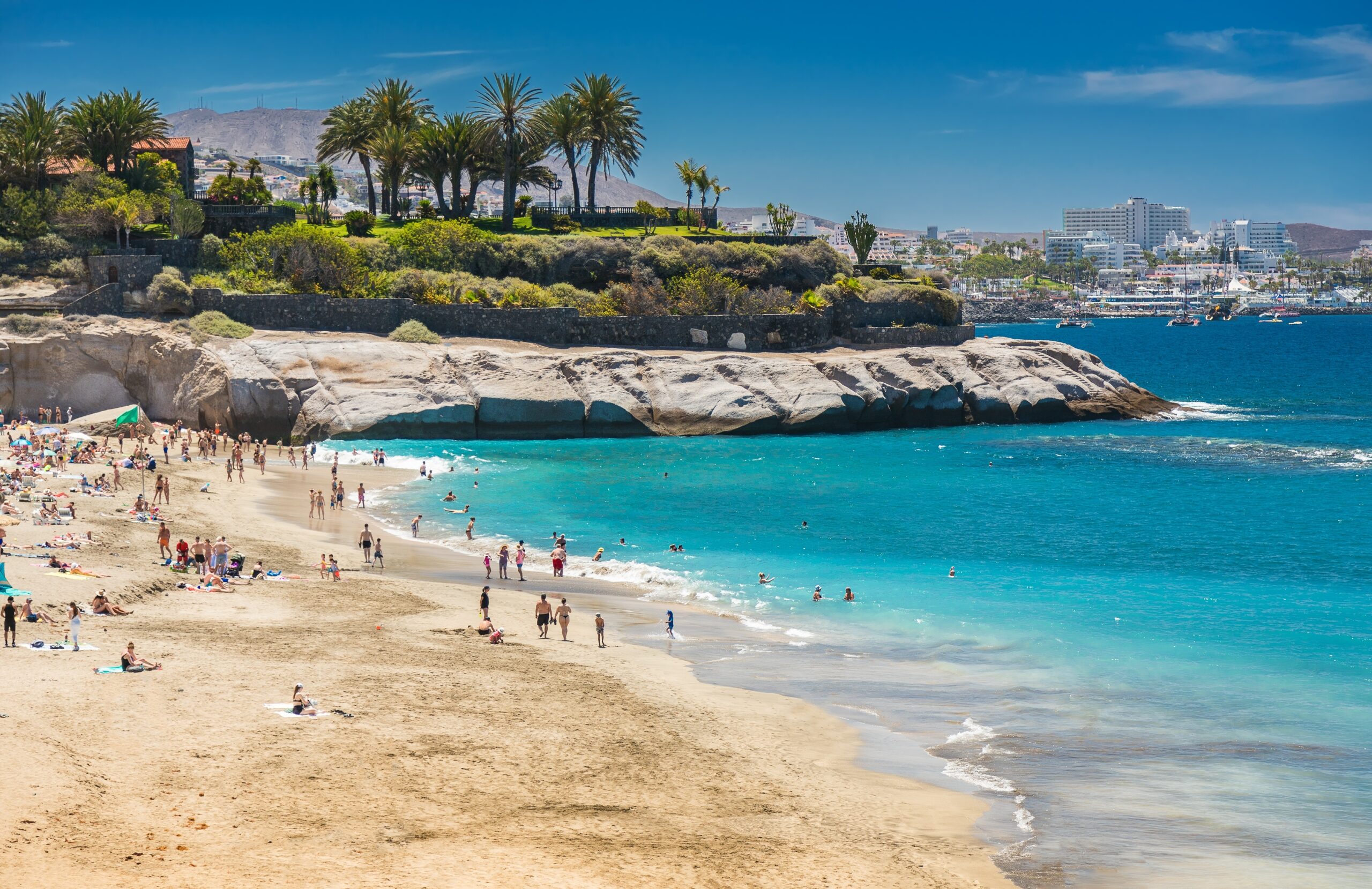 uitzicht op Playa del Duque in tenerife. wat te doen in Tenerife