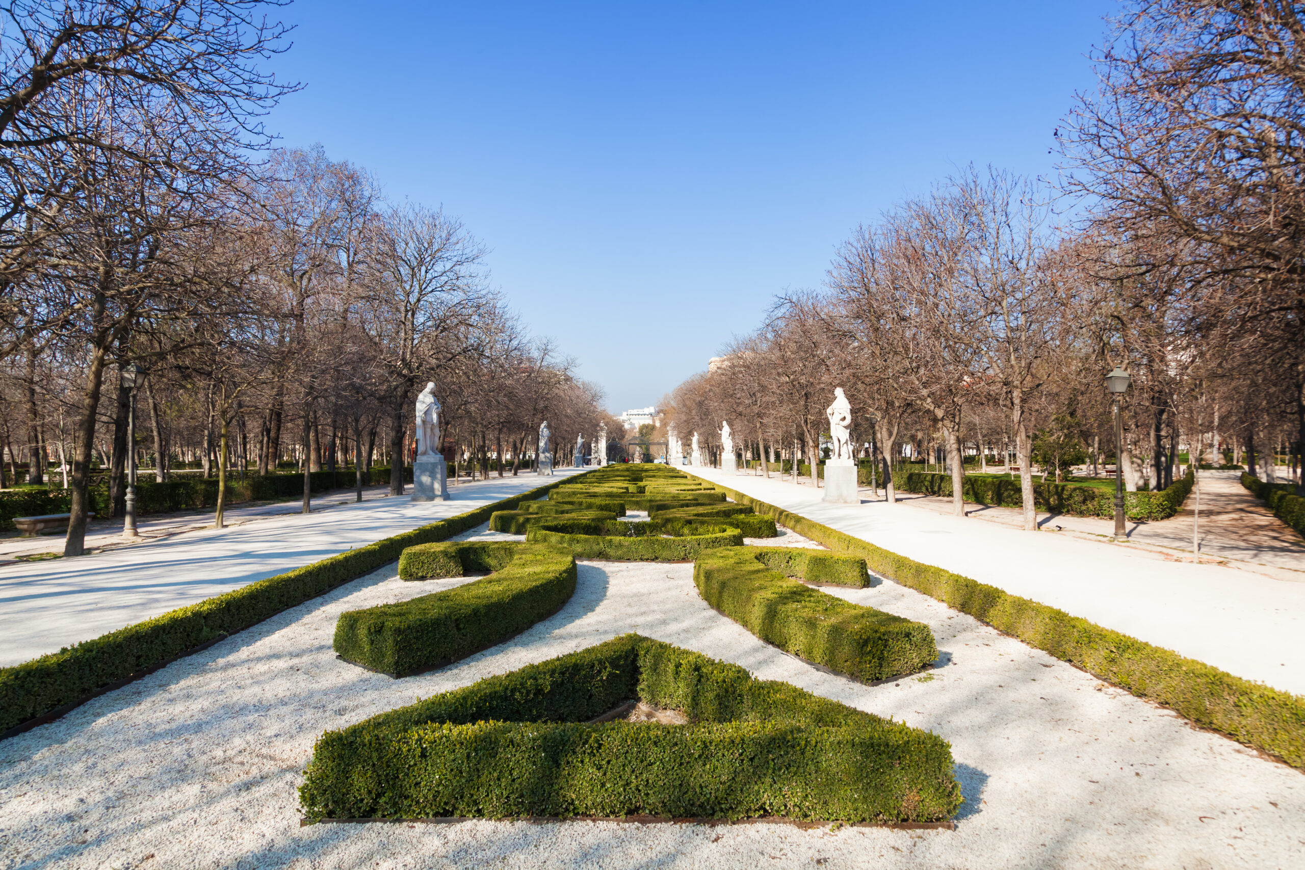 zicht op het park El retiro in madrid leuke tussenstop voor een citytrip in madrid